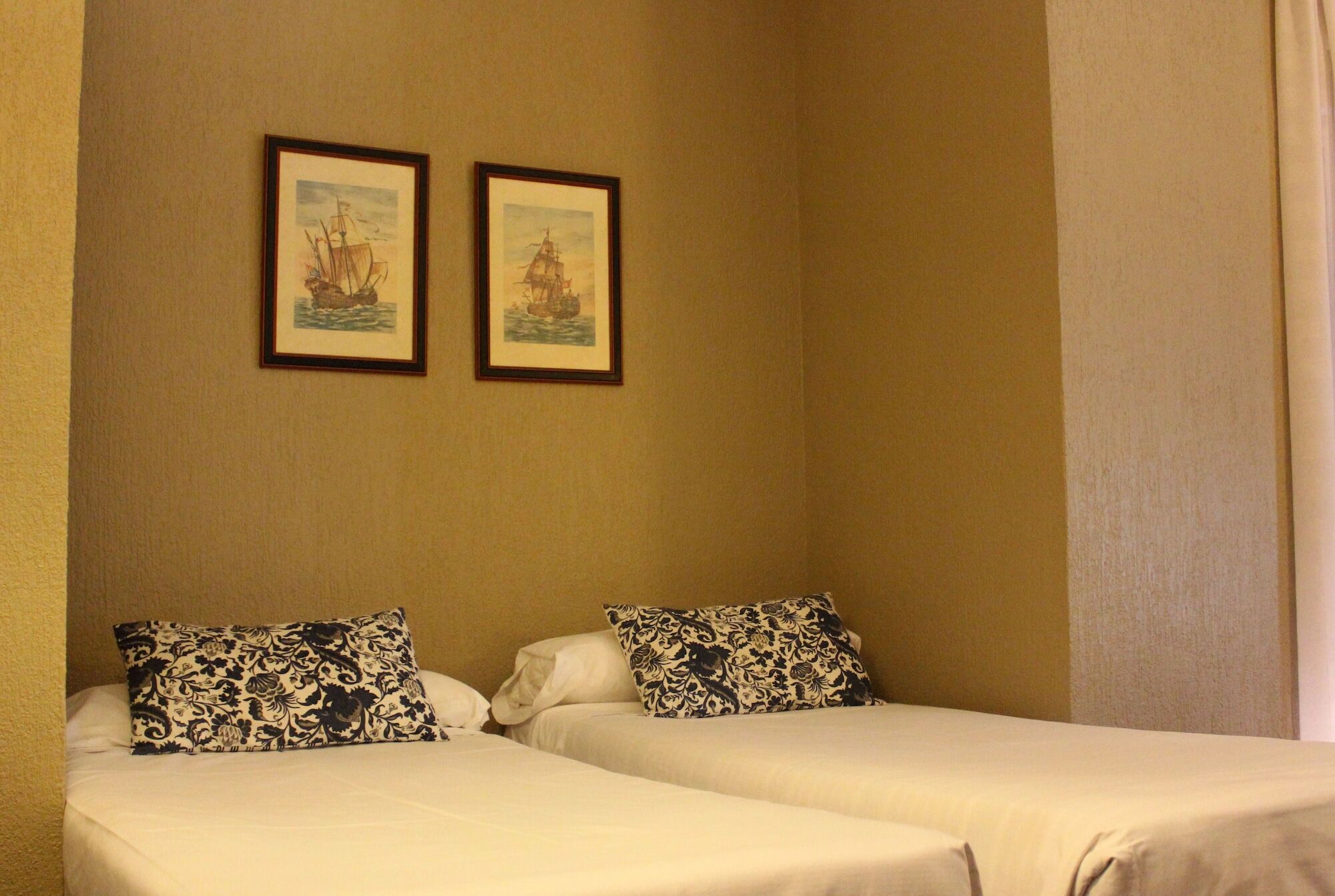 Hotel Caribe Rota Exterior photo